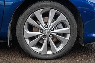 Used 2015 Toyota Auris Excel Nautical Blue - Interior and Exterior details 11