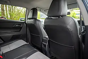 Used 2015 Toyota Auris Excel Nautical Blue - Interior and Exterior details 20