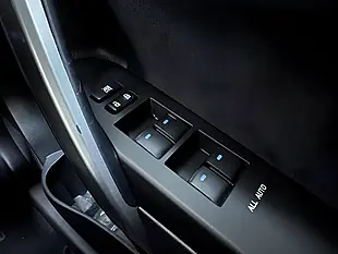 Used 2015 Toyota Auris Excel Touring Sports White - Interior and Exterior details 18