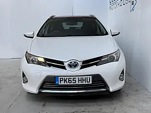 Used 2015 Toyota Auris Excel Touring Sports White - Interior and Exterior details 2
