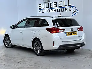 Used 2015 Toyota Auris Excel Touring Sports White - Interior and Exterior details 4