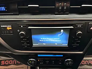 Used 2015 Toyota Auris Excel White - Interior and Exterior details 15
