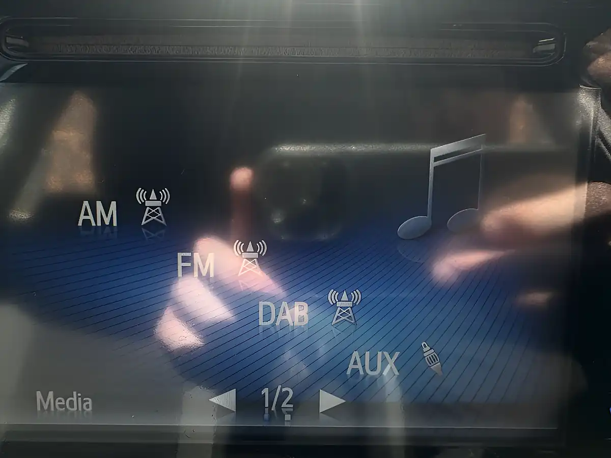 Used 2015 Toyota Auris Icon Blue - Interior and Exterior details 15
