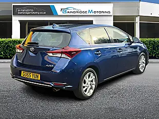 Used 2015 Toyota Auris Icon Blue - Interior and Exterior details 3