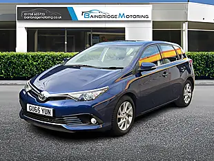 Used 2015 Toyota Auris Icon Blue - Interior and Exterior details 7