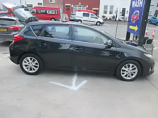 Used 2015 Toyota Auris Icon Grey - Interior and Exterior details 4