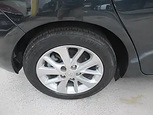 Used 2015 Toyota Auris Icon Grey - Interior and Exterior details 7
