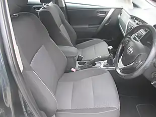 Used 2015 Toyota Auris Icon Grey - Interior and Exterior details 8