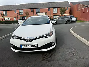 Used 2015 Toyota Auris Icon - Interior and Exterior details 5