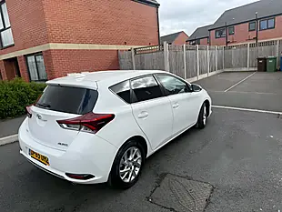 Used 2015 Toyota Auris Icon - Interior and Exterior details 6
