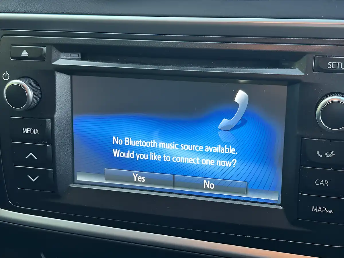 Used 2015 Toyota Auris Icon Plus Blue - Interior and Exterior details 20