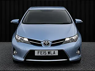 Used 2015 Toyota Auris Icon Plus Blue - Interior and Exterior details 5