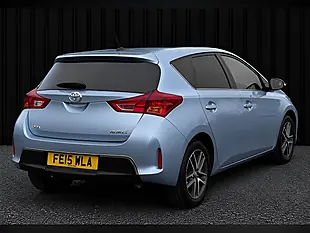 Used 2015 Toyota Auris Icon Plus Blue - Interior and Exterior details 8