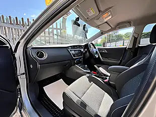 Used 2015 Toyota Auris Icon Plus Grey - Interior and Exterior details 18