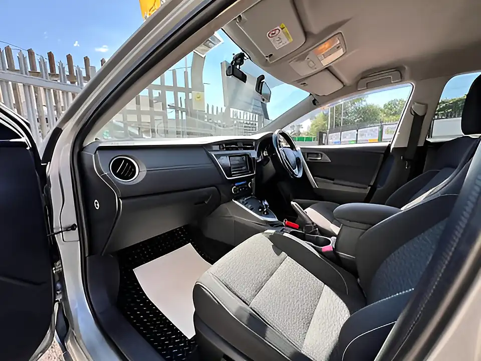 Used 2015 Toyota Auris Icon Plus Grey - Interior and Exterior details 18