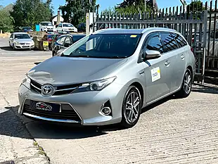 Used 2015 Toyota Auris Icon Plus Grey - Interior and Exterior details 4