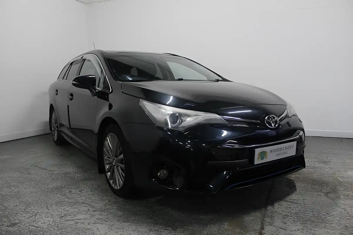 Used 2015 Toyota Avensis Excel Touring Sports Grey - Front View