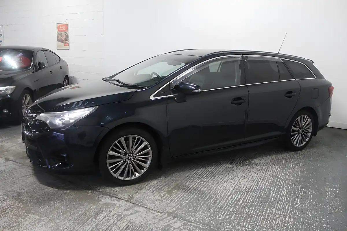 Used 2015 Toyota Avensis Excel Touring Sports Grey - Interior and Exterior details 4