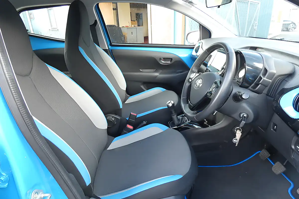Used 2015 Toyota Aygo X-Cite 2 Blue - Interior and Exterior details 10