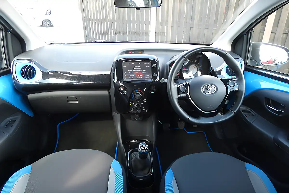 Used 2015 Toyota Aygo X-Cite 2 Blue - Interior and Exterior details 11