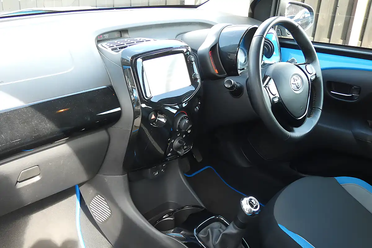 Used 2015 Toyota Aygo X-Cite 2 Blue - Interior and Exterior details 13