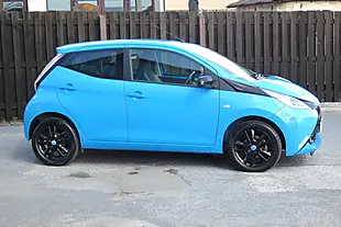 Used 2015 Toyota Aygo X-Cite 2 Blue - Interior and Exterior details 2