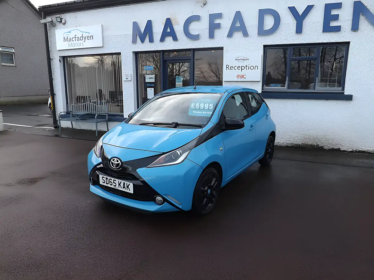 Used 2015 Toyota Aygo X-Cite Blue - Interior and Exterior details 2