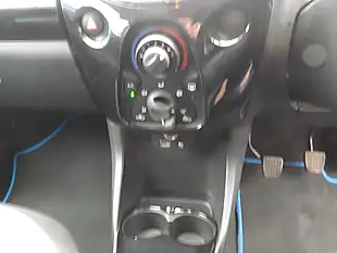 Used 2015 Toyota Aygo X-Cite Blue - Interior and Exterior details 8