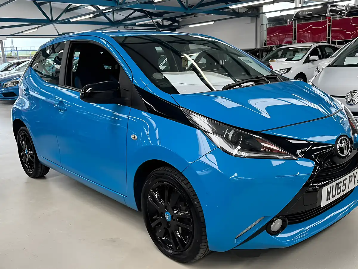 Used 2015 Toyota Aygo X-Cite Blue - Interior and Exterior details 2