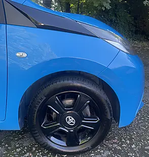 Used 2015 Toyota Aygo X-Cite Blue - Interior and Exterior details 14