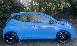 Used 2015 Toyota Aygo X-Cite Blue - Interior and Exterior details 2