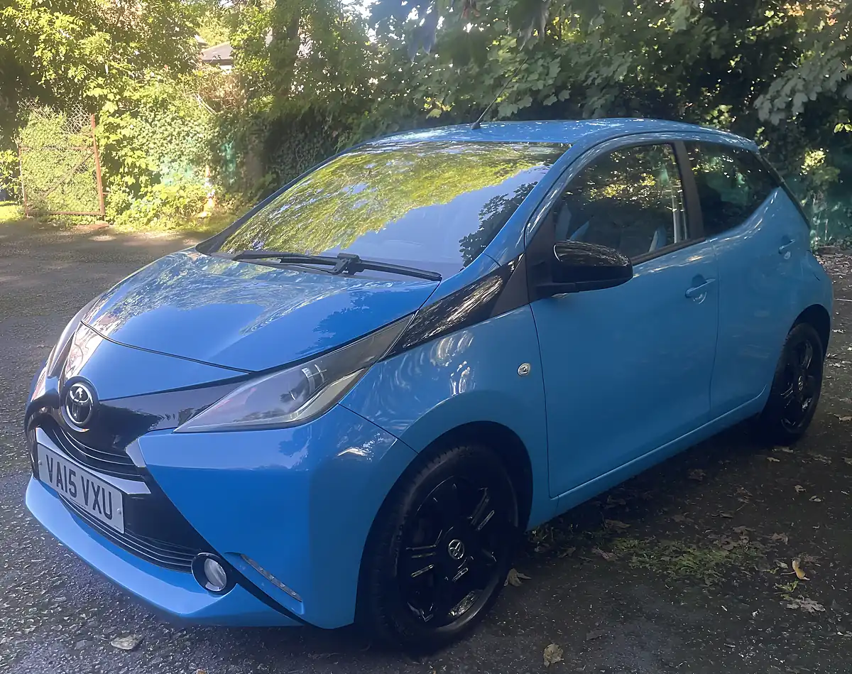 Used 2015 Toyota Aygo X-Cite Blue - Interior and Exterior details 3