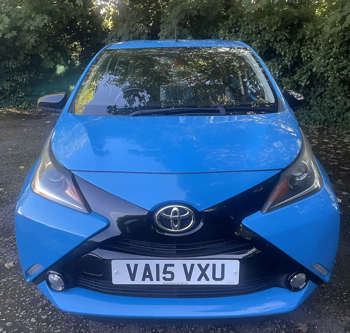 Used 2015 Toyota Aygo X-Cite Blue - Interior and Exterior details 5