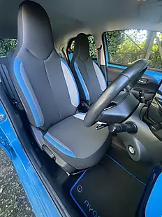 Used 2015 Toyota Aygo X-Cite Blue - Interior and Exterior details 9