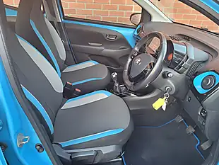 Used 2015 Toyota Aygo X-Cite Blue - Interior and Exterior details 16