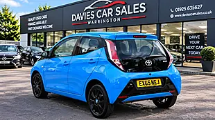 Used 2015 Toyota Aygo X-Cite Cyan Splash Blue - Interior and Exterior details 2