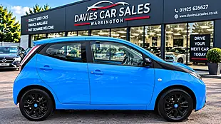 Used 2015 Toyota Aygo X-Cite Cyan Splash Blue - Interior and Exterior details 4