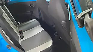 Used 2015 Toyota Aygo X-Cite Cyan Splash Blue - Interior and Exterior details 6