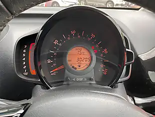Used 2015 Toyota Aygo X-Cite Orange - Interior and Exterior details 15