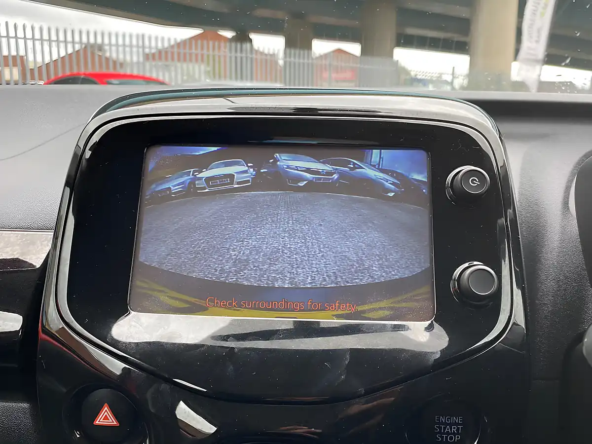 Used 2015 Toyota Aygo X-Cite Orange - Interior and Exterior details 18