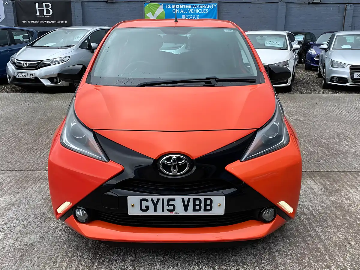 Used 2015 Toyota Aygo X-Cite Orange - Interior and Exterior details 4