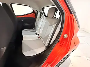Used 2015 Toyota Aygo X-Cite Orange - Interior and Exterior details 14