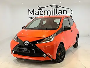 Used 2015 Toyota Aygo X-Cite Orange - Interior and Exterior details 4