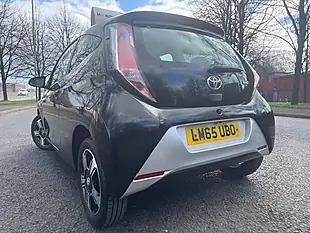 Used 2015 Toyota Aygo X-Clusiv Black - Interior and Exterior details 11