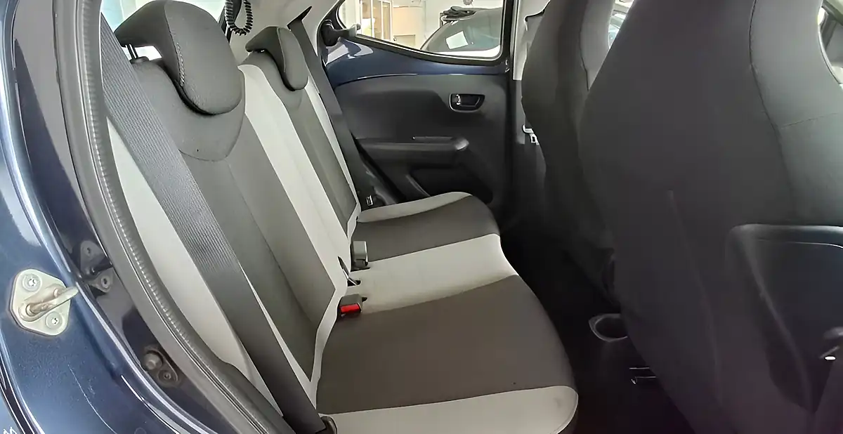 Used 2015 Toyota Aygo X-Play Blue - Interior and Exterior details 18