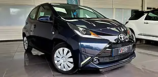 Used 2015 Toyota Aygo X-Play Blue - Interior and Exterior details 9