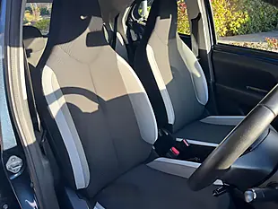 Used 2015 Toyota Aygo X-Play Blue - Interior and Exterior details 12