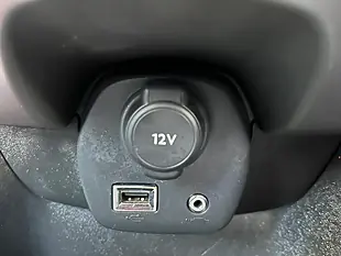 Used 2015 Toyota Aygo X-Play Blue - Interior and Exterior details 20