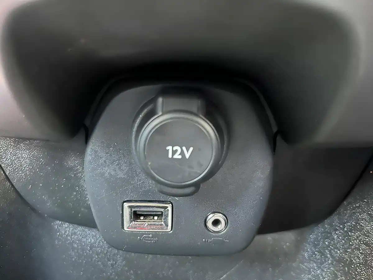 Used 2015 Toyota Aygo X-Play Blue - Interior and Exterior details 20