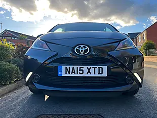 Used 2015 Toyota Aygo X-Play Blue - Interior and Exterior details 6